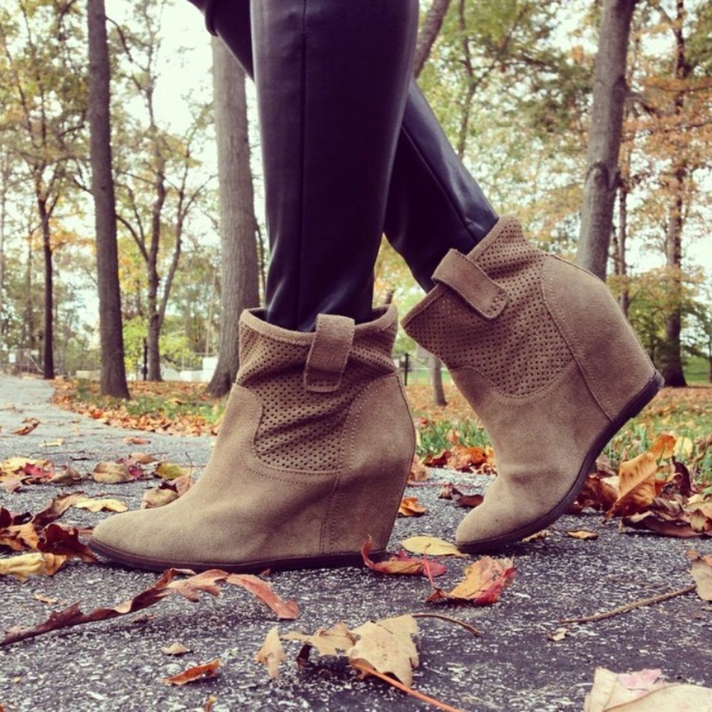LUCKY Brand Keno Perforated Dark Camel Suede Leather Wedge Bootie (7) - Picture 10 of 11